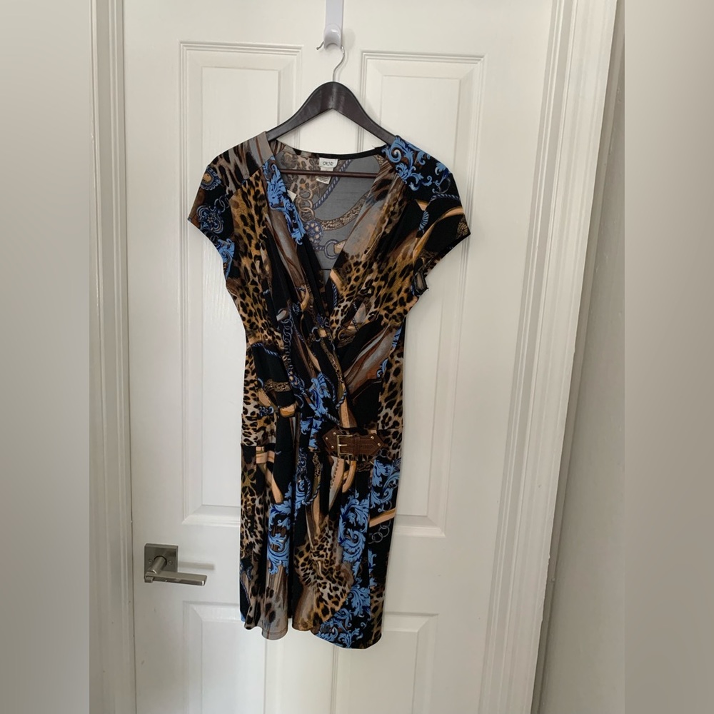 Equestrian leopard w attached belt accent